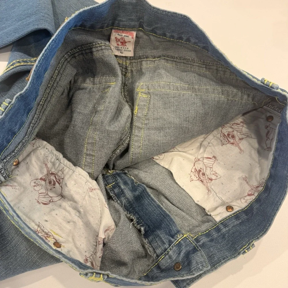 True Religion see pictures
